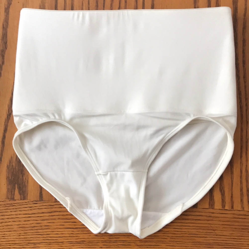 Bodyslimmers by Nancy Ganz Cream Size L